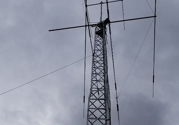 Apr.26-RESIDENTIAL-Antenna-Hold-In-Place-During-Storm-Project-Nashville-TN
